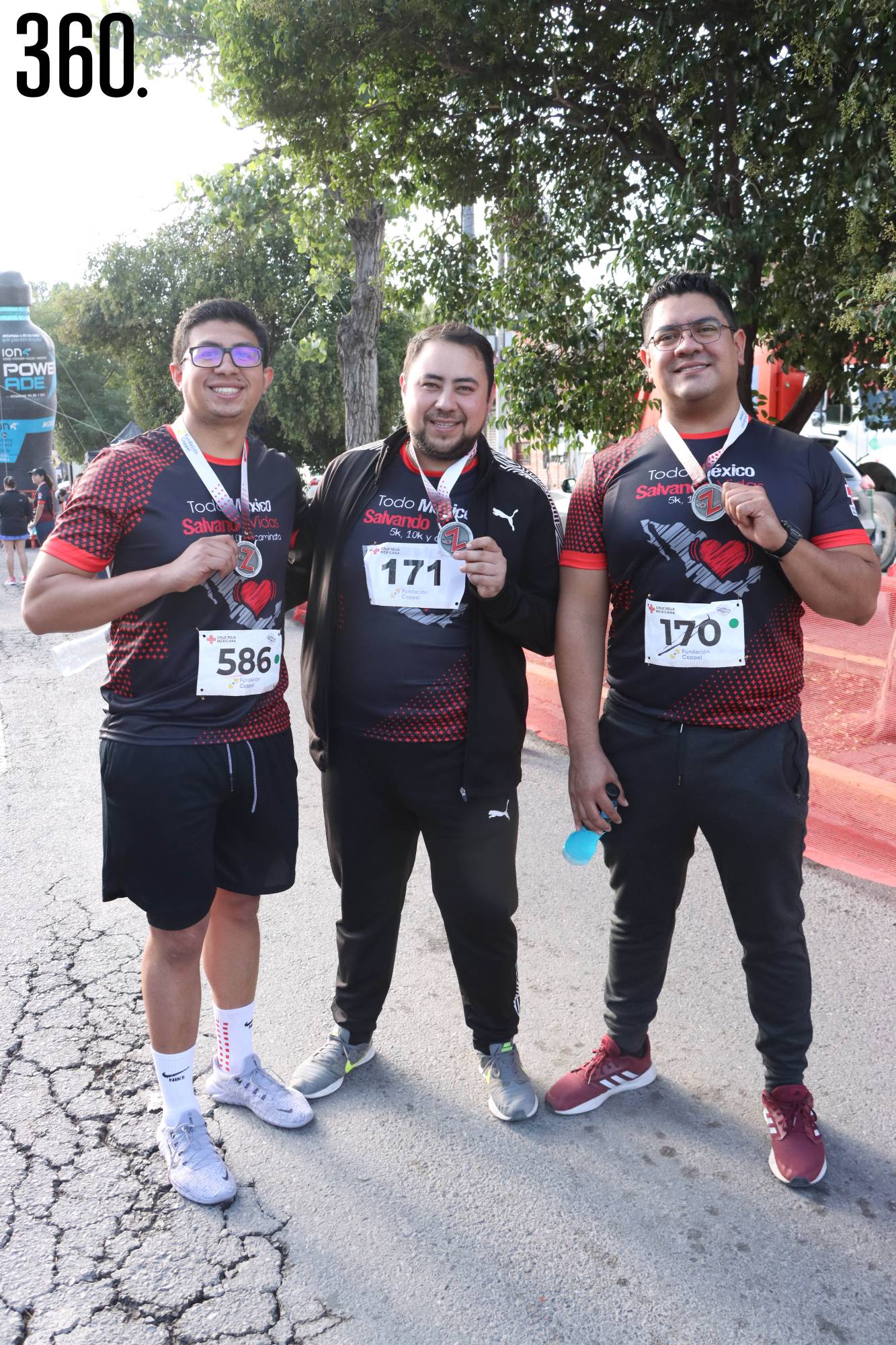 $!PARTICIPAN EN LA CARRERA DE LA CRUZ ROJA