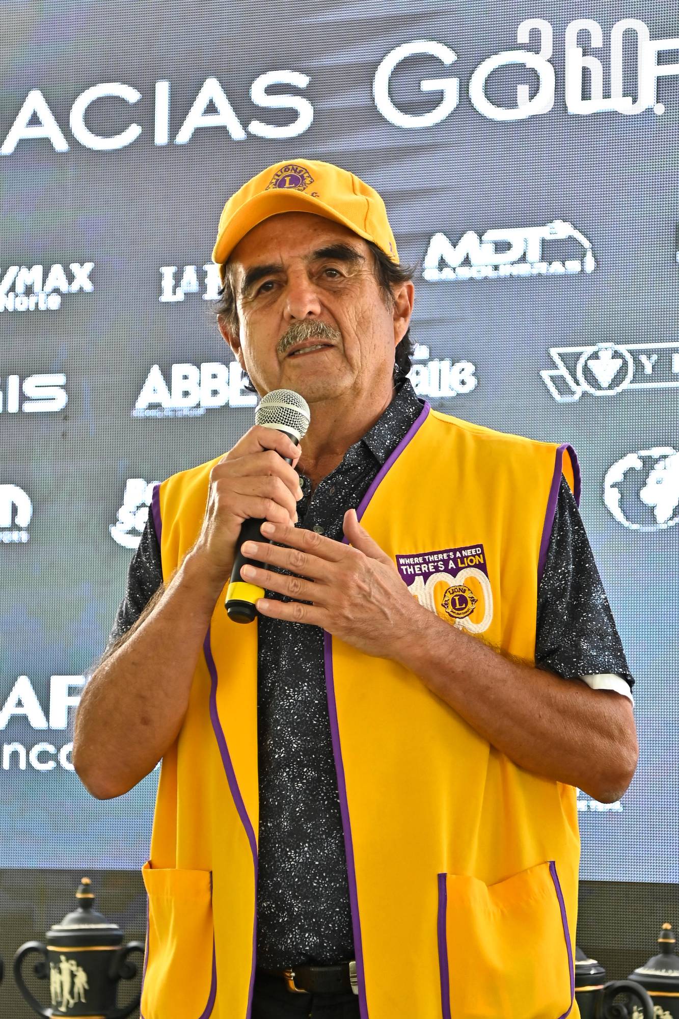 $!COMPITEN EN TORNEO A BENEFICIO