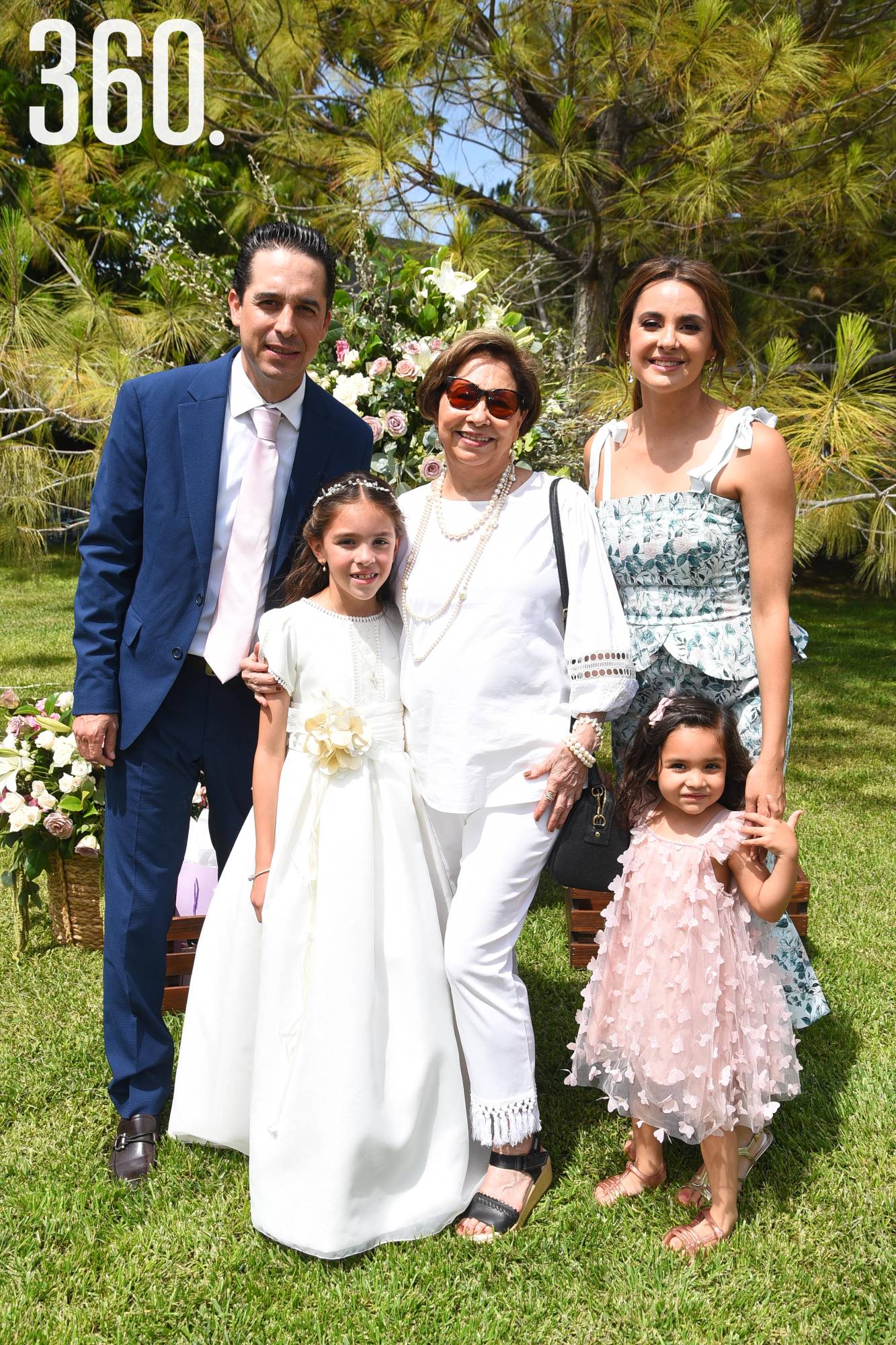 $!David Aguirre, Chacha Cordero Peña, Miriam Flores de Aguirre, Mariángela Aguirre Flores y Micaela Aguirre.