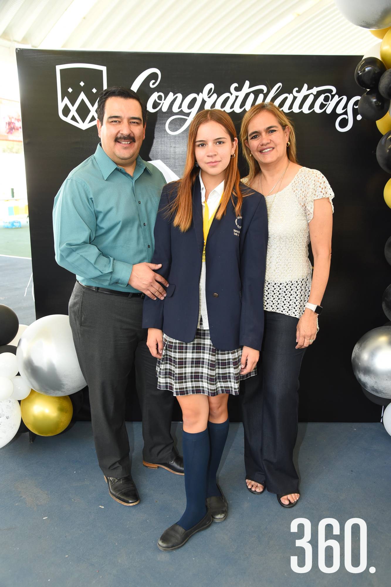 $!María Bárbara con sus papás Ramiro Solís y Malú Castañol.