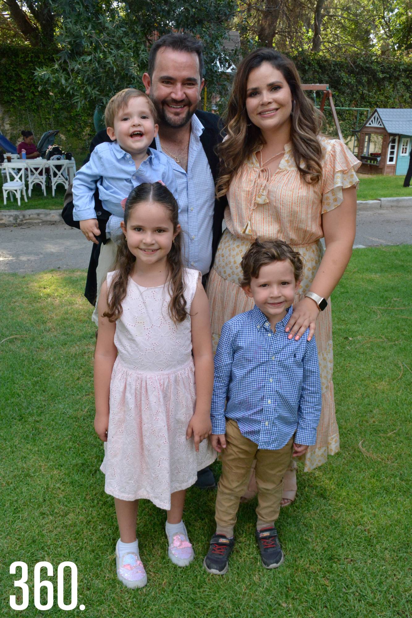 $!José Luis Arellano y Caty Díaz con sus hijos Emilio, Ana Caty y José Luis.