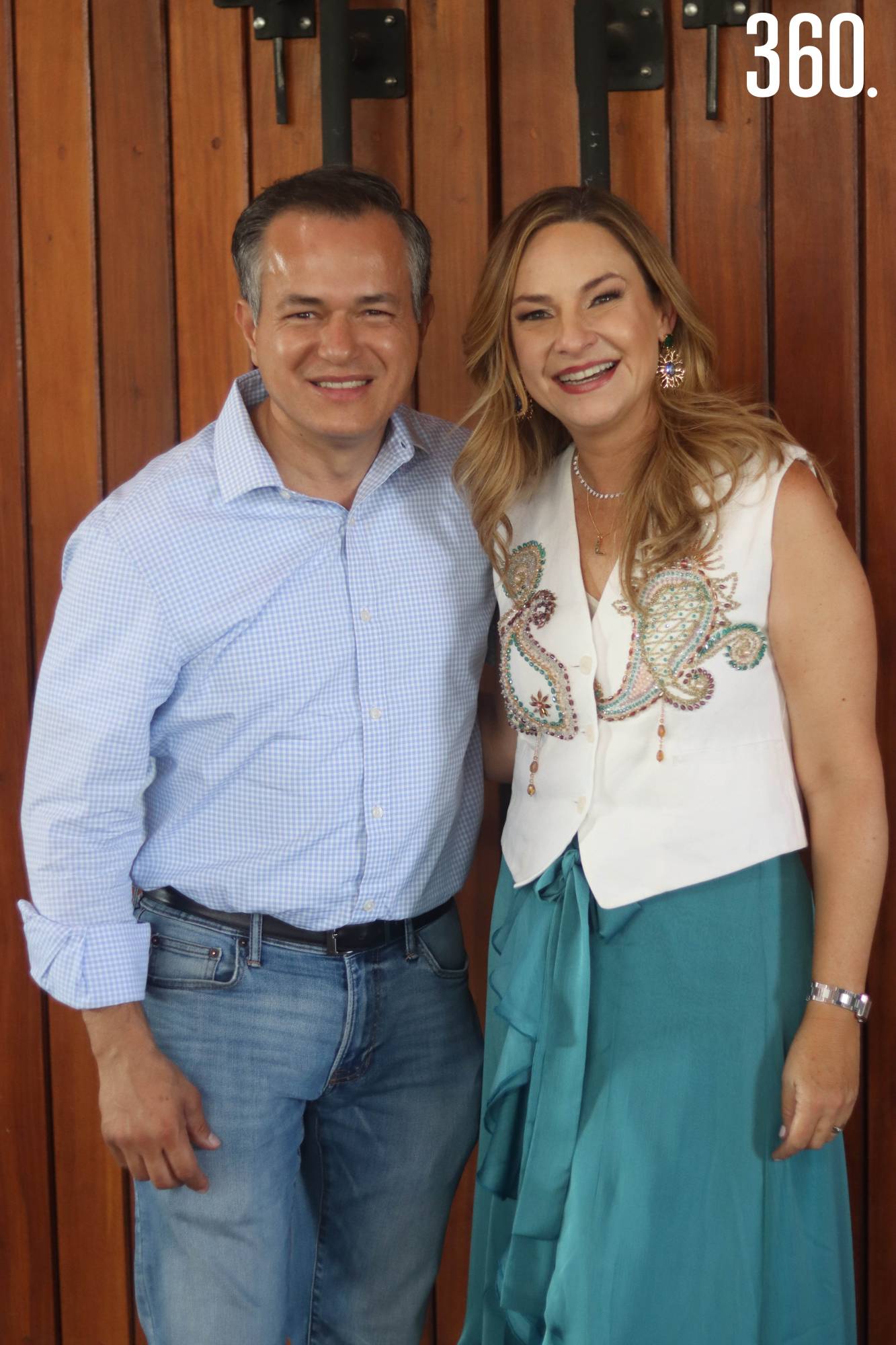 $!FESTEJAN A LIZZY EN LOS VIÑEDOS