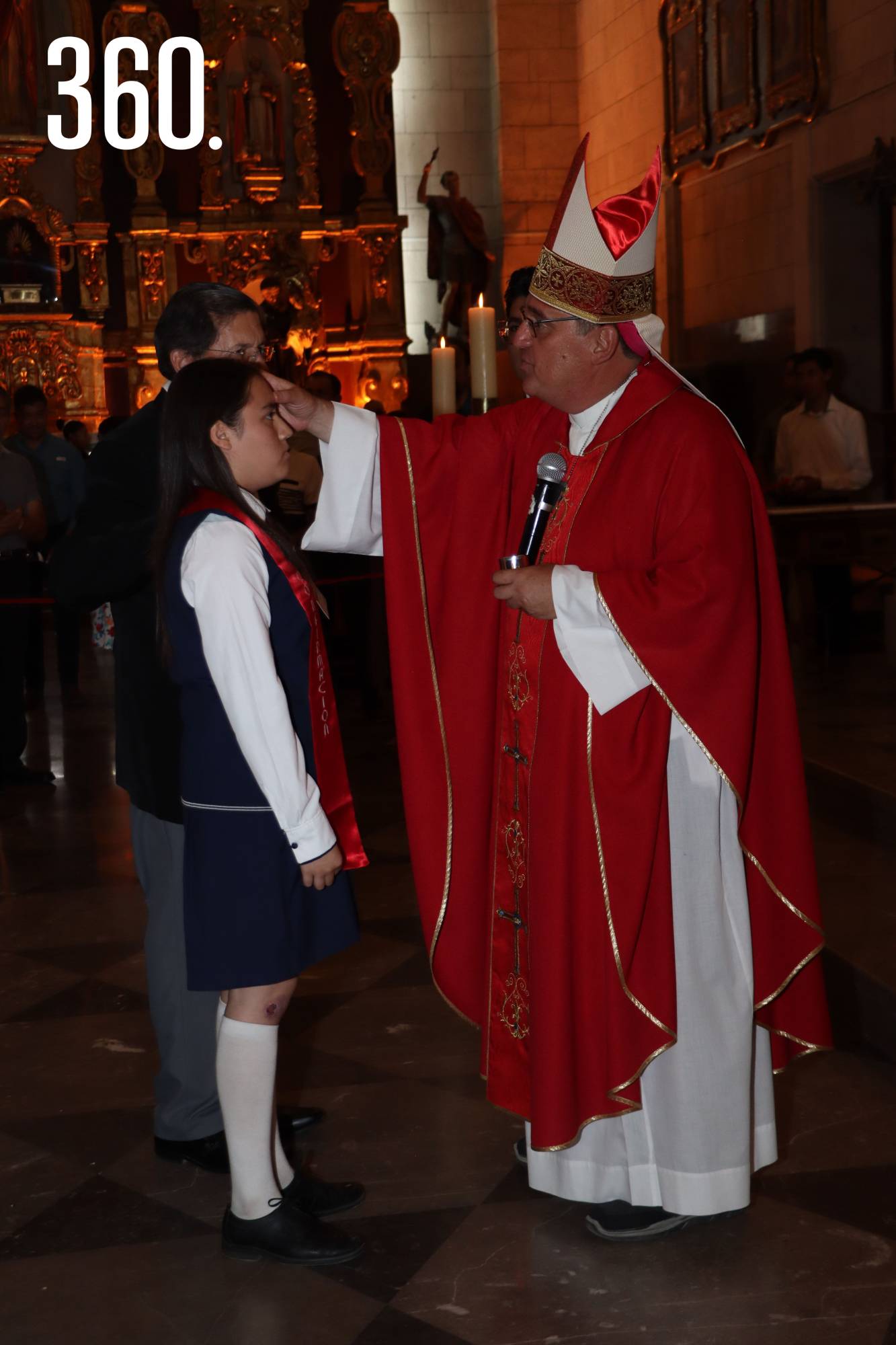 $!JÓVENES DEL COLEGIO LA PAZ RECIBEN LA CONFIRMACIÓN