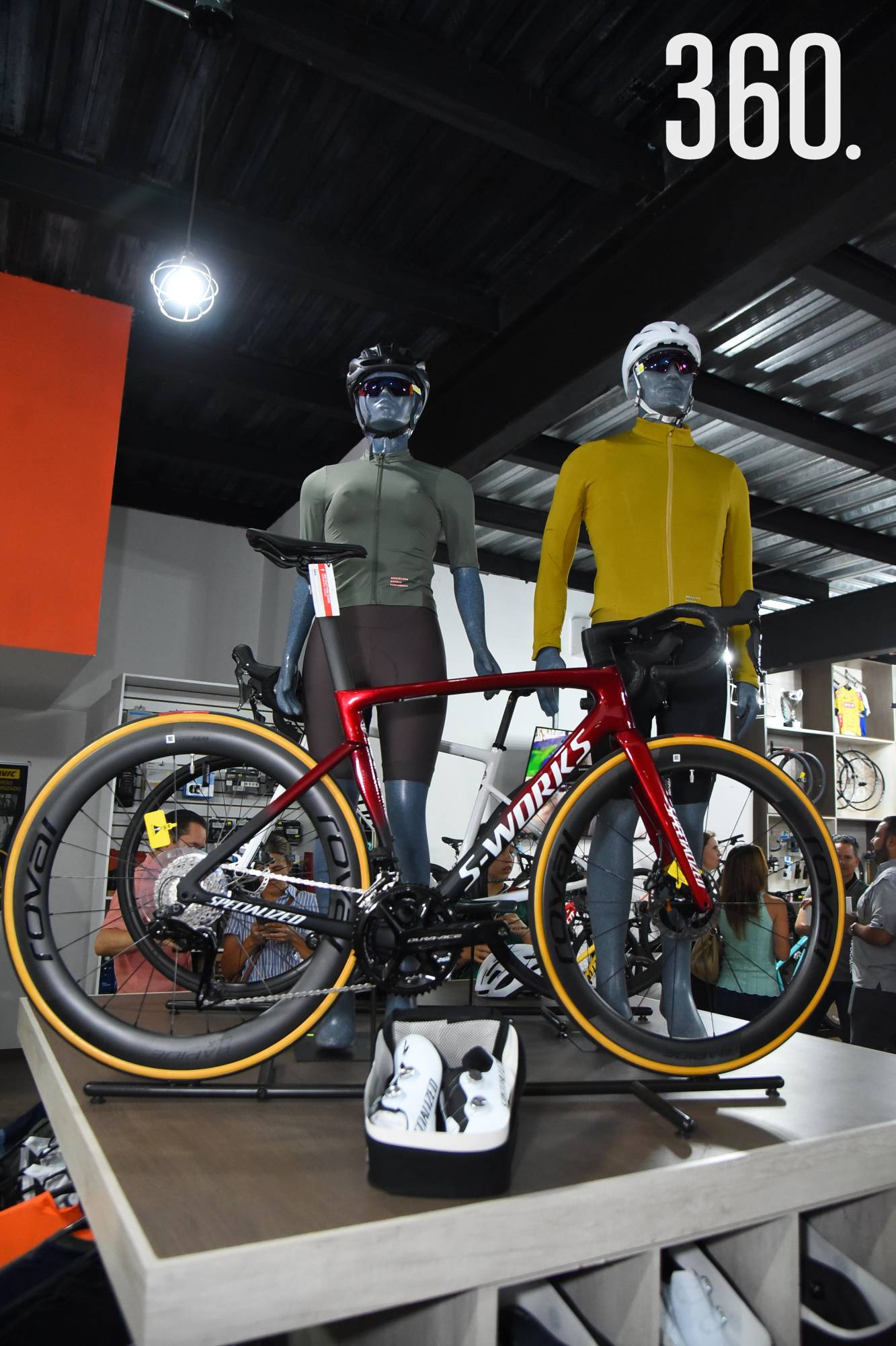 $!Para todos los amantes de las bicicletas, Bike Teraffe: Specialized abrió sus puertas en la ciudad.