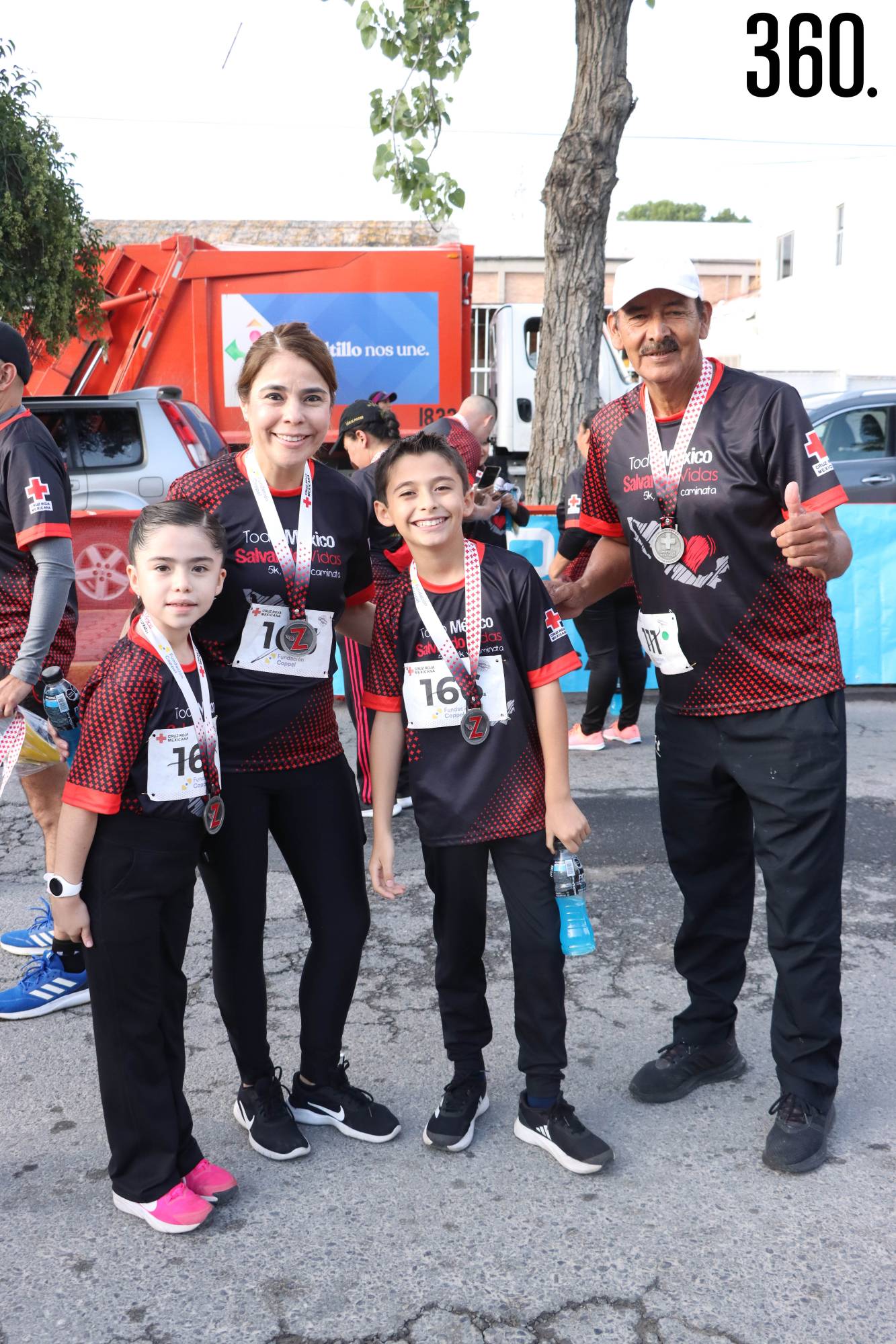 $!PARTICIPAN EN LA CARRERA DE LA CRUZ ROJA