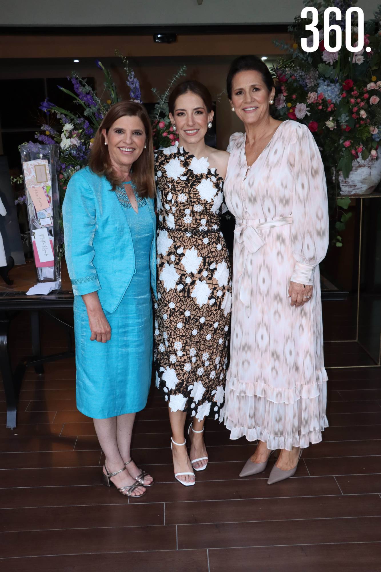 $!Vero con su suegra Myrna Gutiérrez y su mamá Patricia Rodríguez.