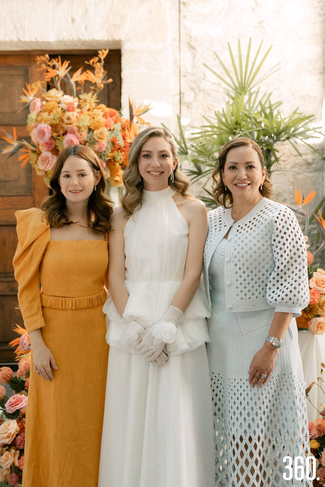 $!Caro Covarrubias con Alice Elizondo y su mamá, Abigail Larios.
