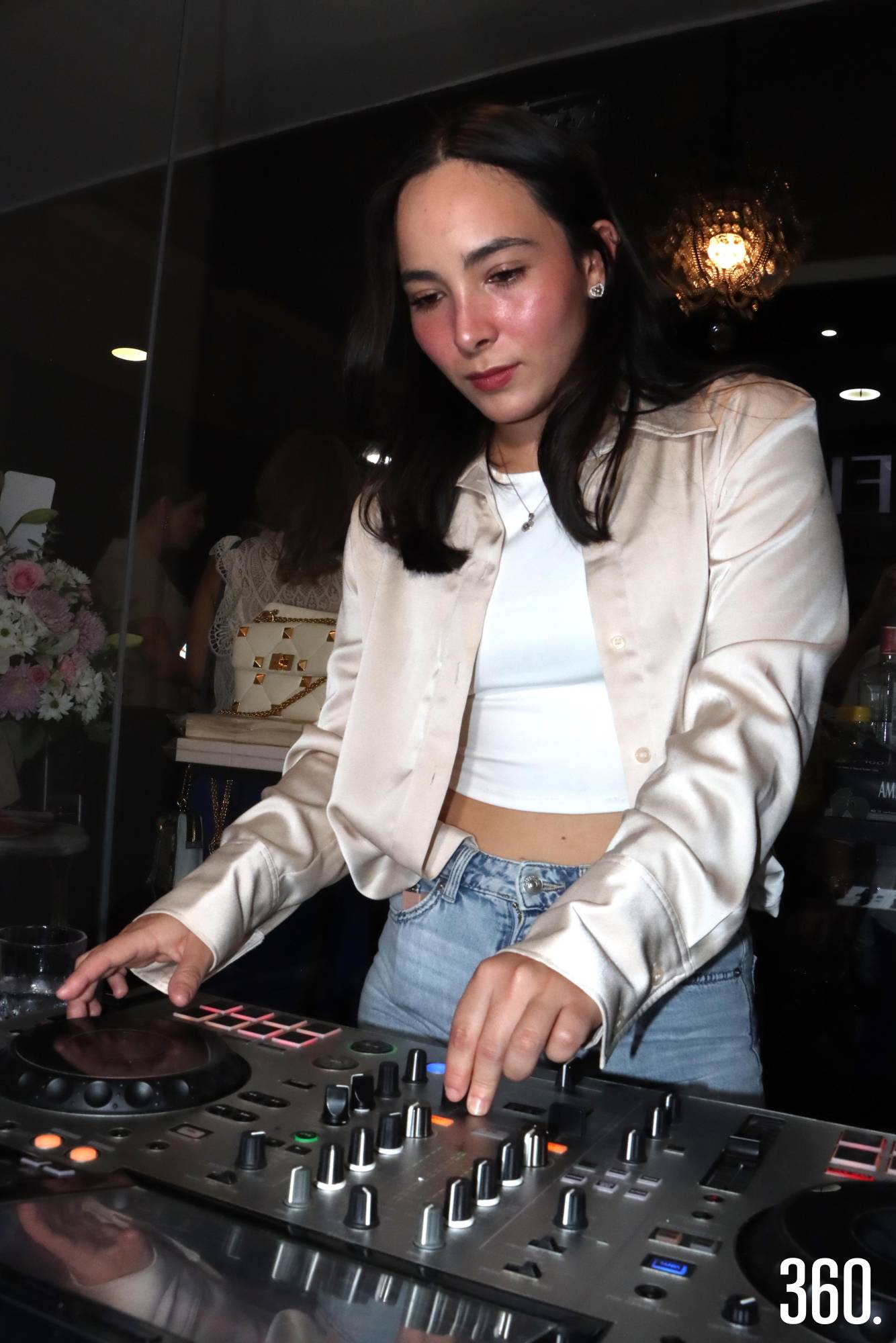 $!DJ Ximena Vélez.