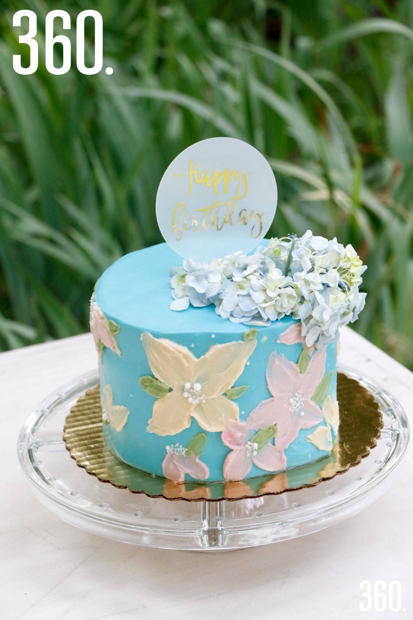 $!Pastel de la cumpleañera.