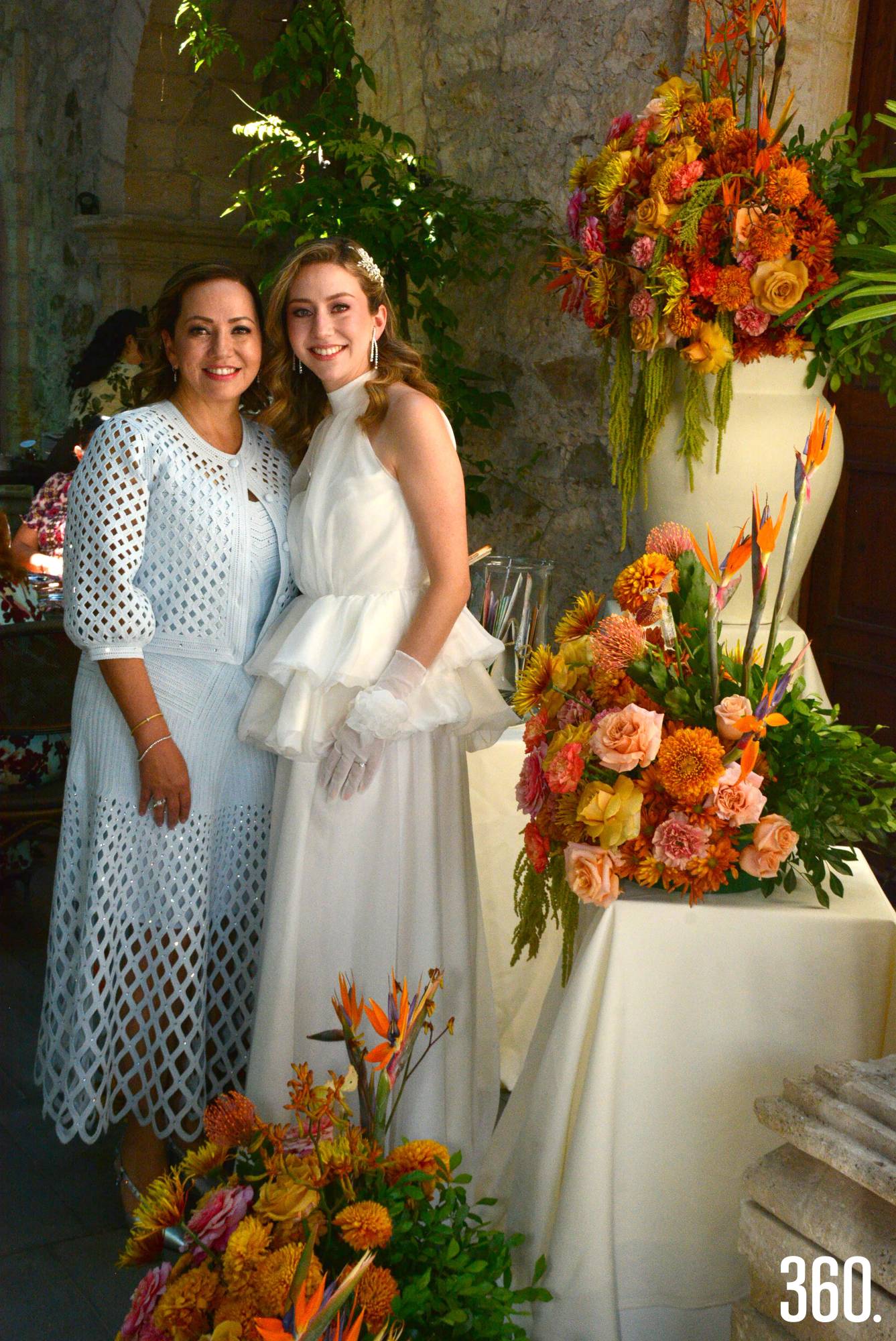 $!Abigail Larios de Covarrubias organizó la despedida de soltera de su hija Carolina Covarrubias Larios.