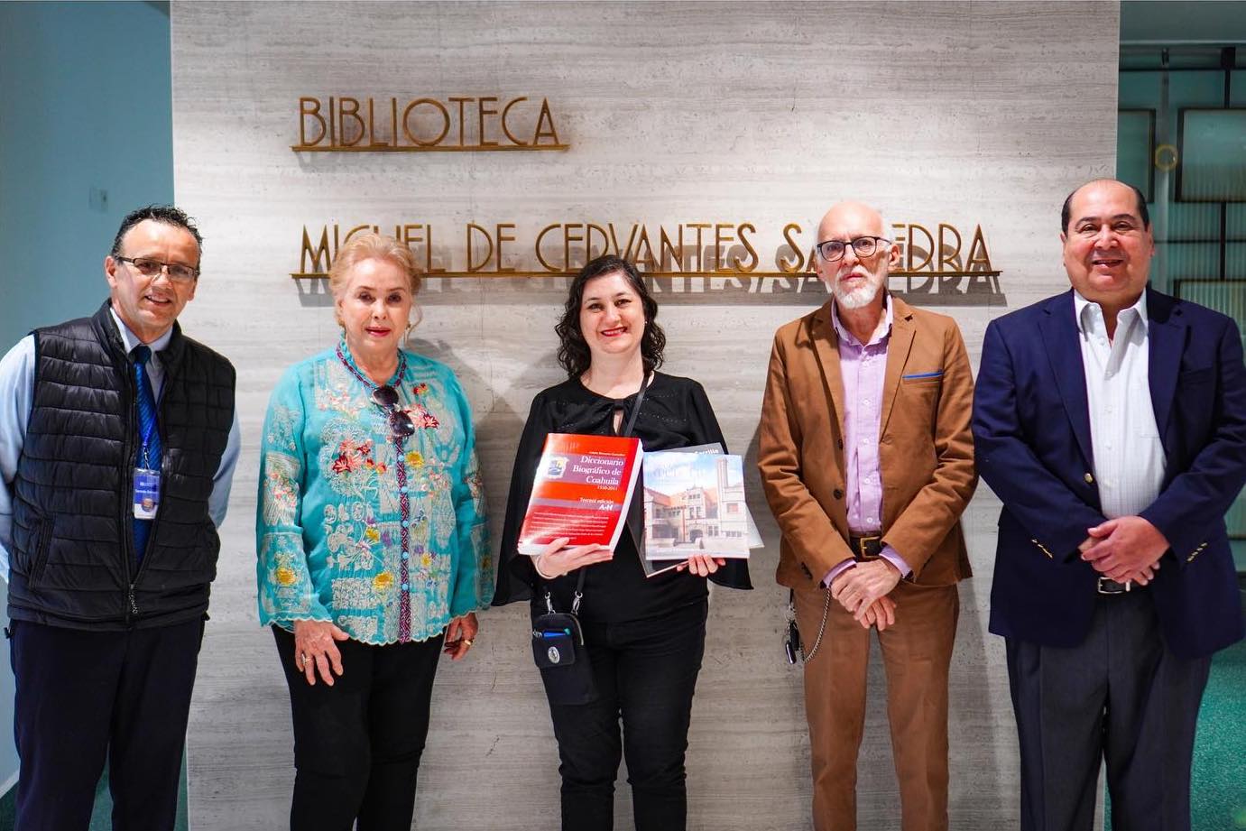 $!La maestra Ma. Elena Santoscoy y el Aqr. Arturo Villareal.
