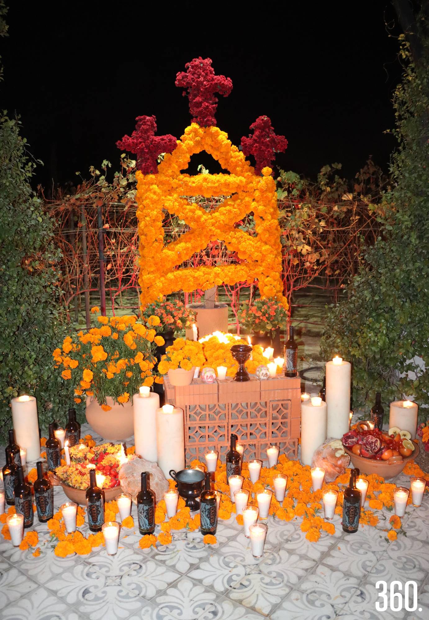 $!Para la ocasión se montó un ofrenda para los difuntos.