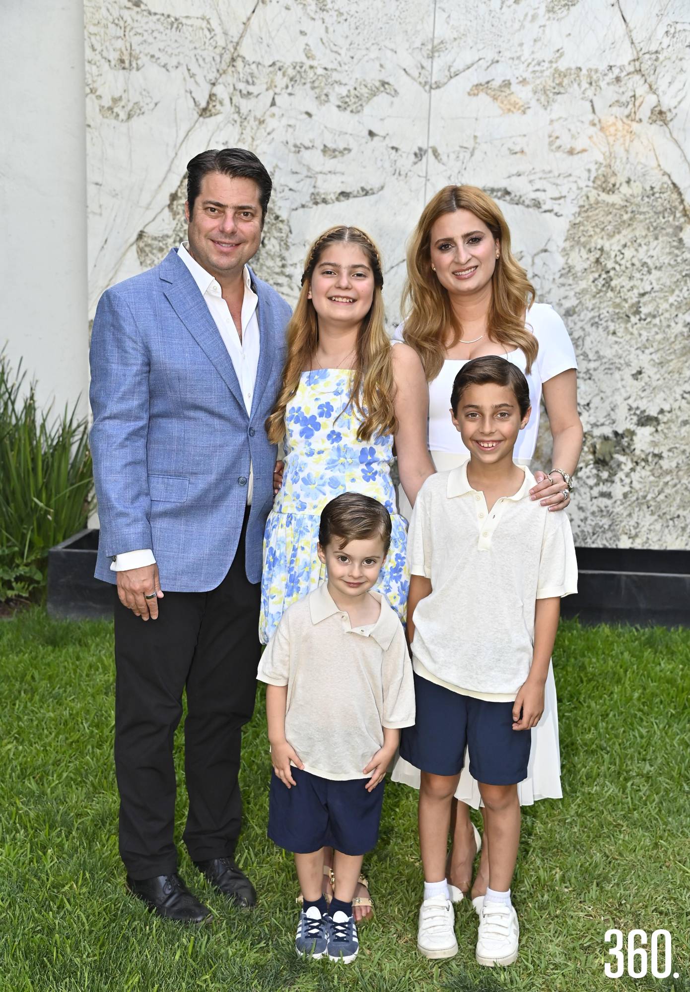 $!Lilia María con sus papás, Enrique Martínez y Lilia Hiarmes y sus hermanos Leonardo y Enrique.