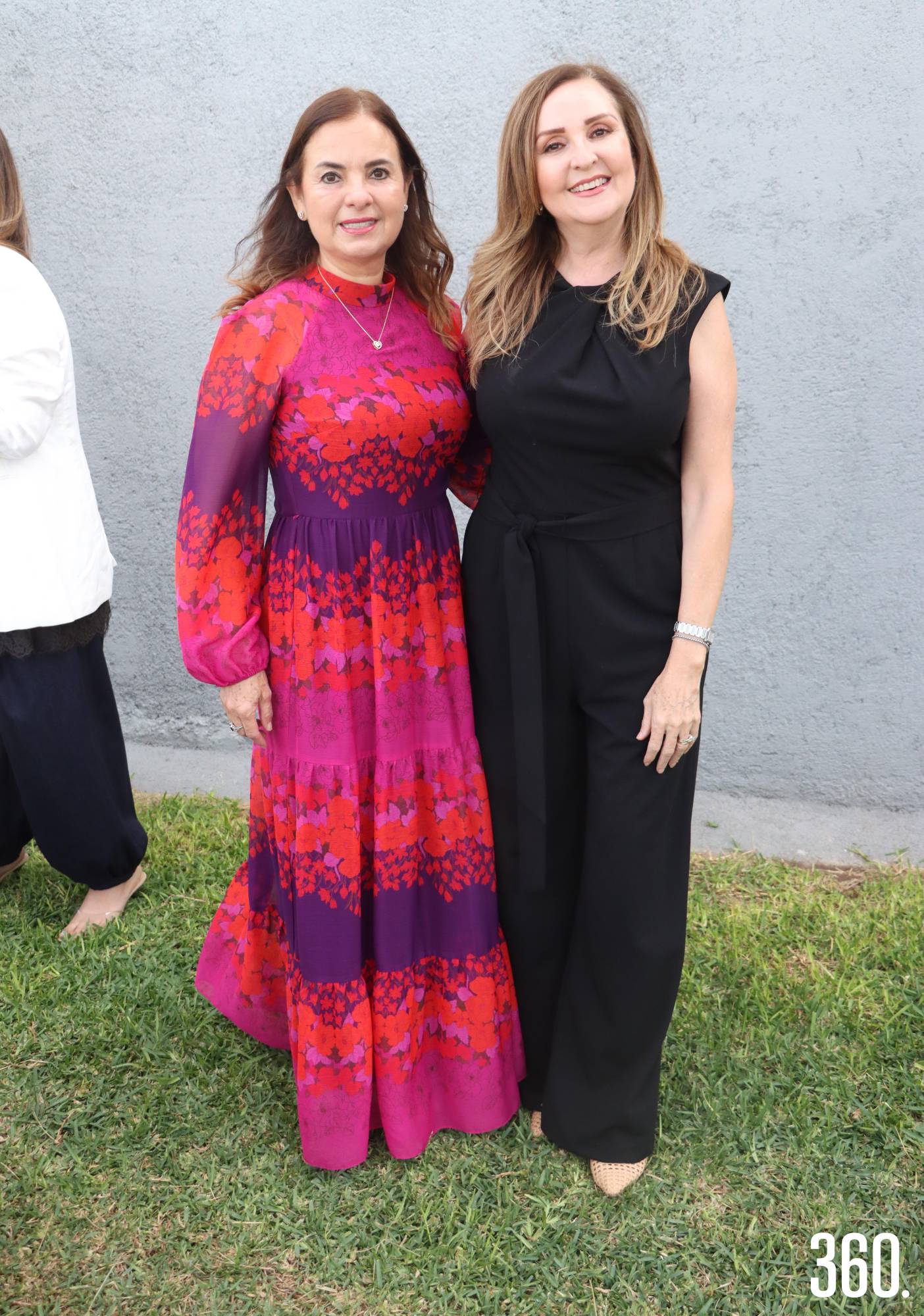 $!Roci Alvarado de Chapa y Olga de Izarrarás.