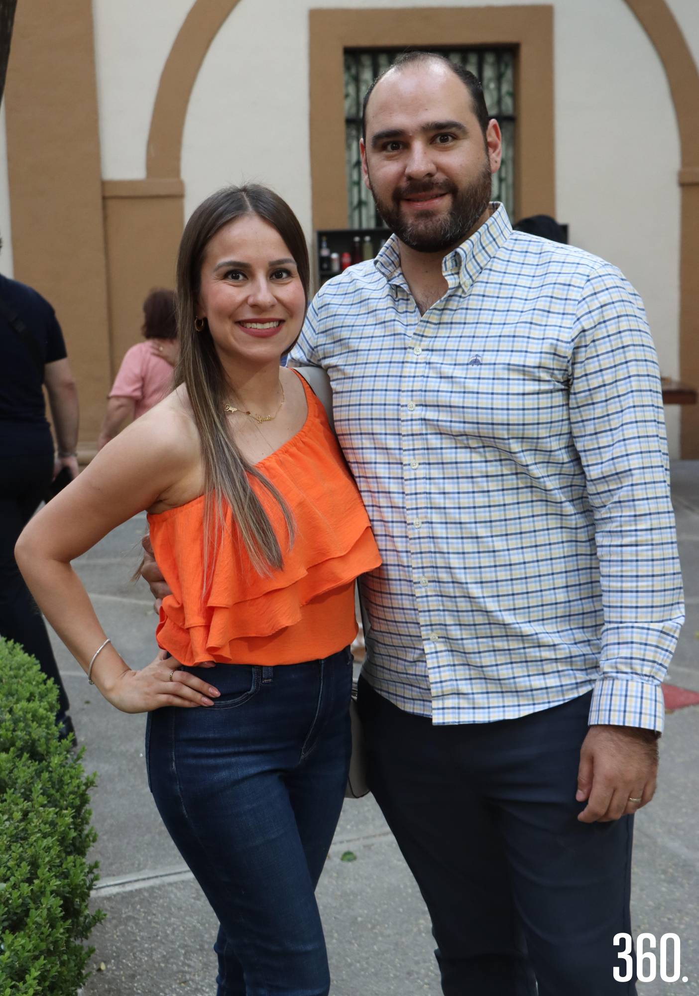 $!Mónica Padilla y Arturo Cázares.
