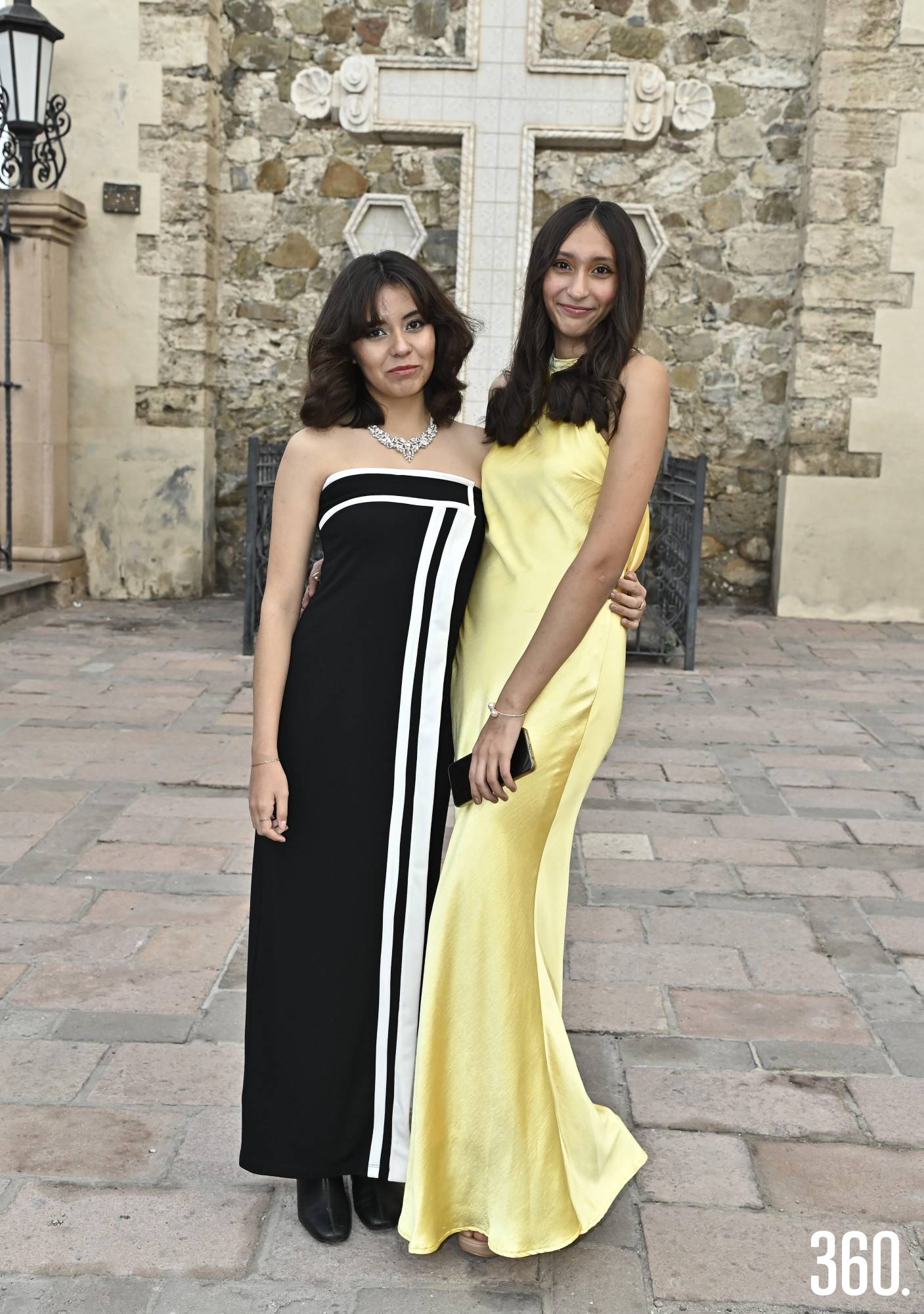 $!María Fernanda Lozano y Vanessa de la Cruz.