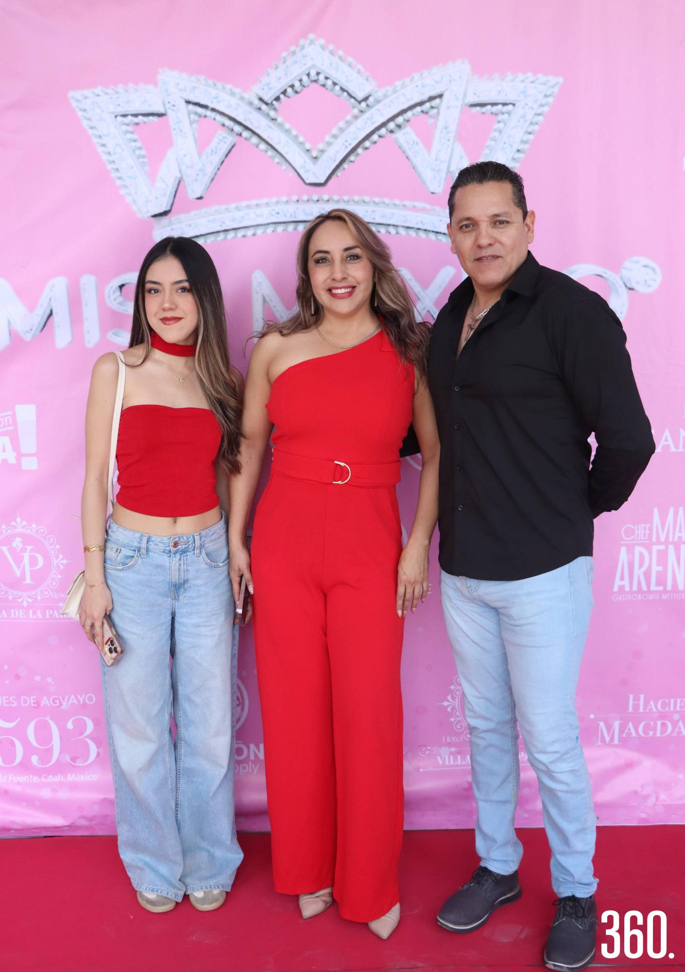 $!Cristeel Reza, Diega Medina y Raúl Reza.