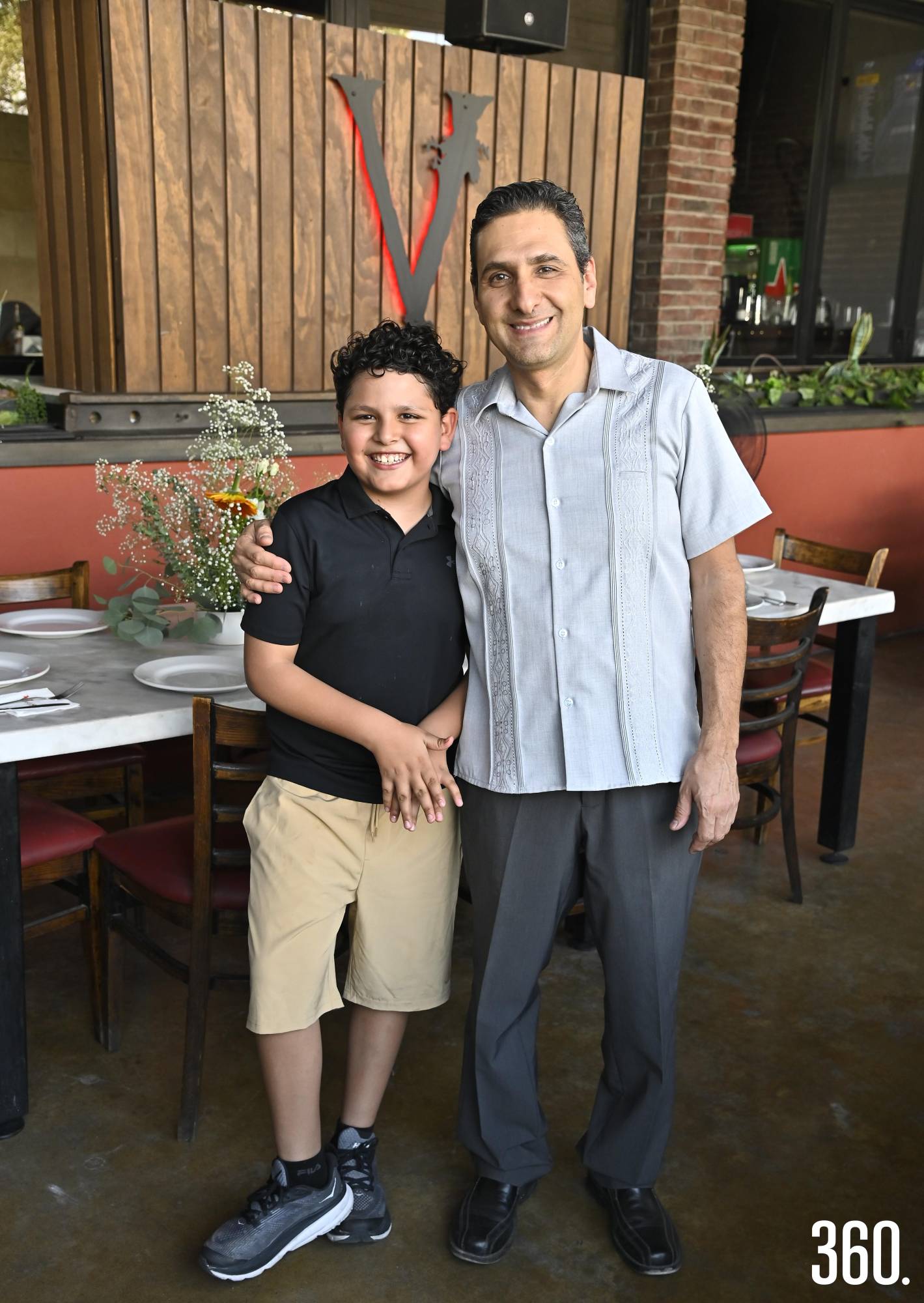 $!José Pablo Abugarade Pérez con su padrino Emilio Abugarade.