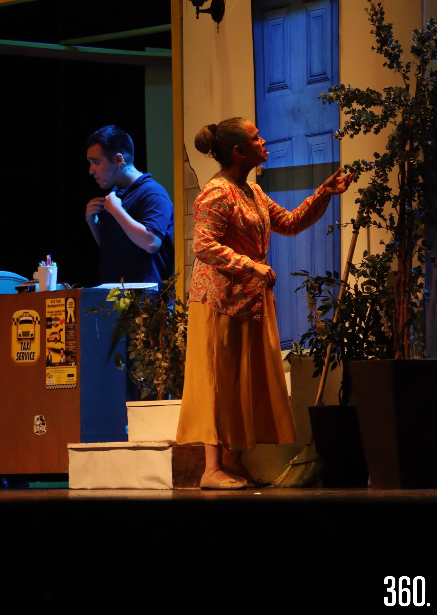 $!Los actores dieron vida al barrio latino con energía y pasión.