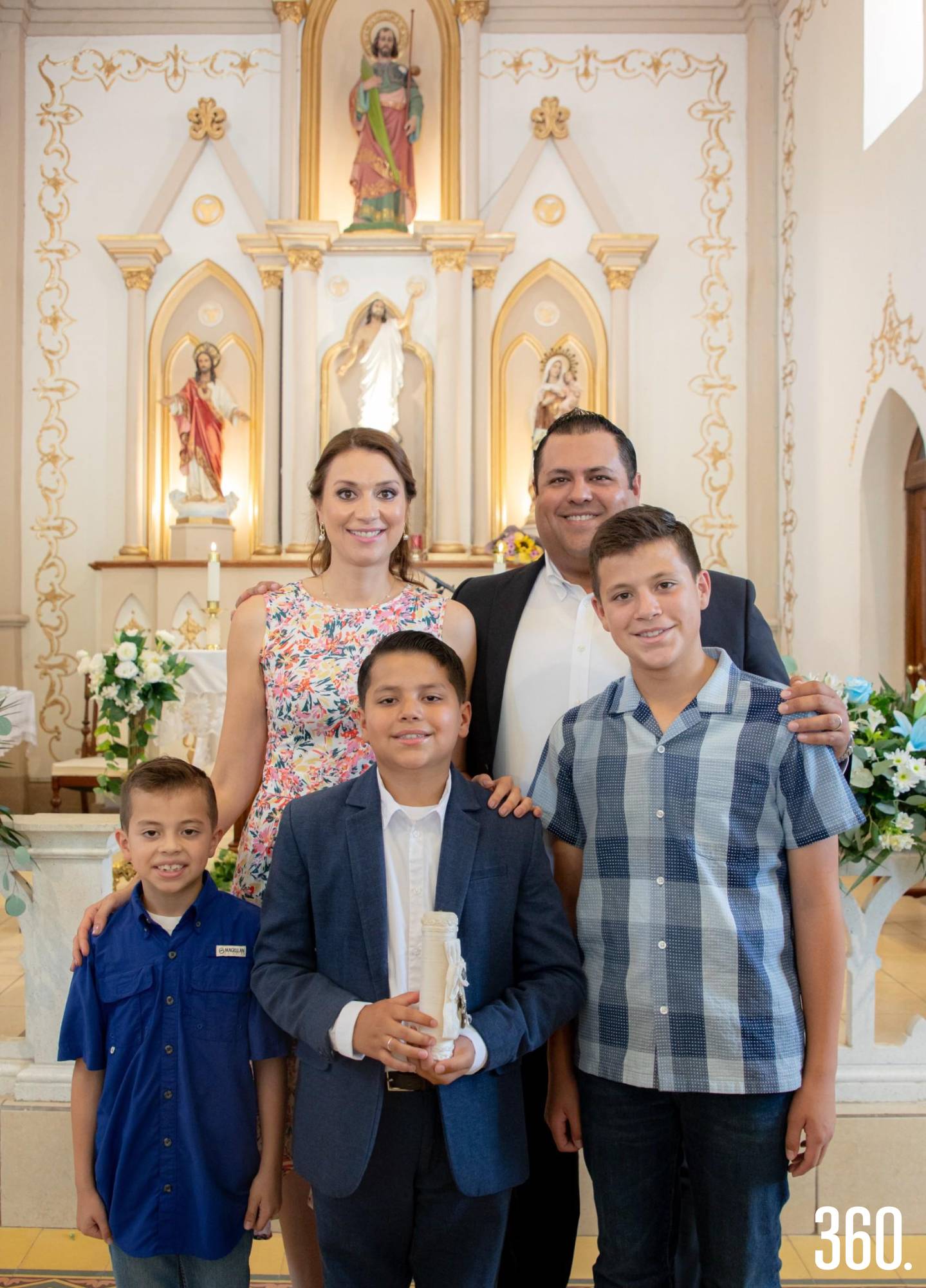 $!José Carlos con sus padres, Humberto Pérez y Lucía Borjón y sus hermanos, Julián y Ricardo Pérez.