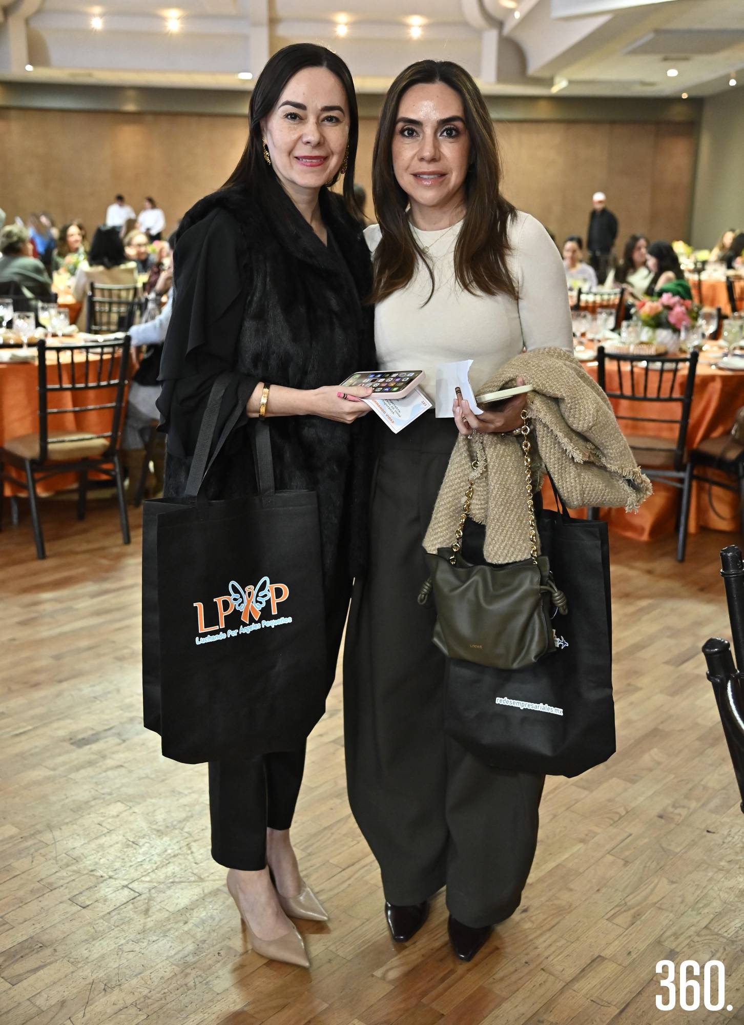 $!Ana Lucía Reojas y Érika Mendoza.