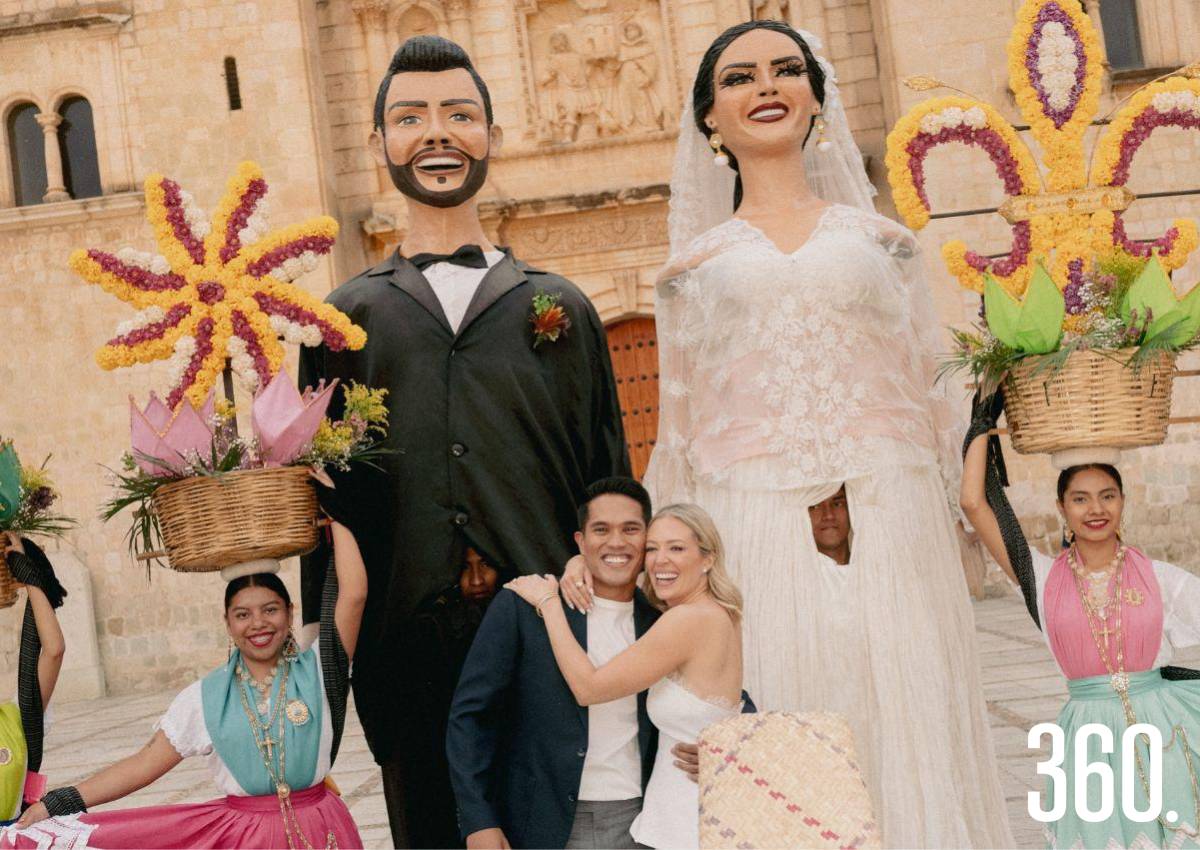 PATRICIA &amp; CARLOS ALBERTO: AMOR Y TRADICIÓN EN OAXACA