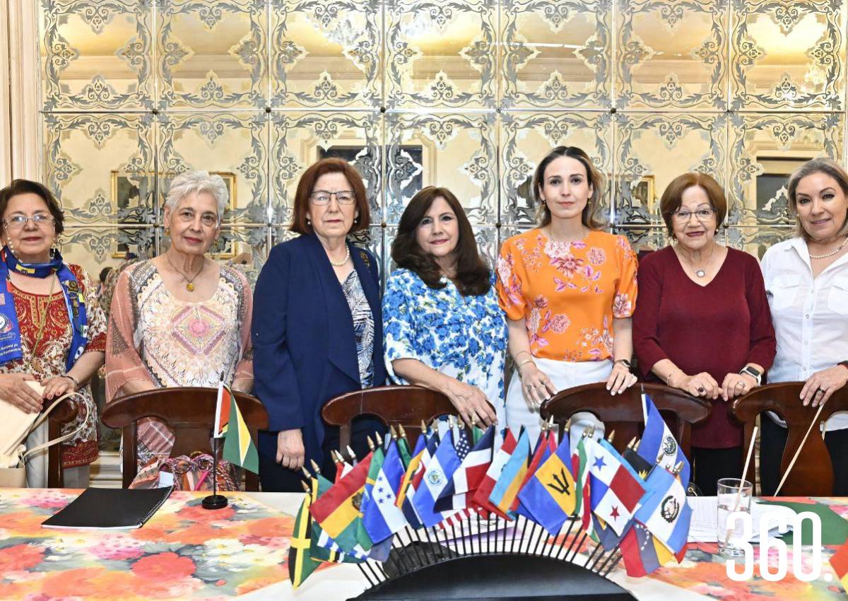 CELEBRA MESA REDONDA PANAMERICANA HOMENAJE CONTINENTAL