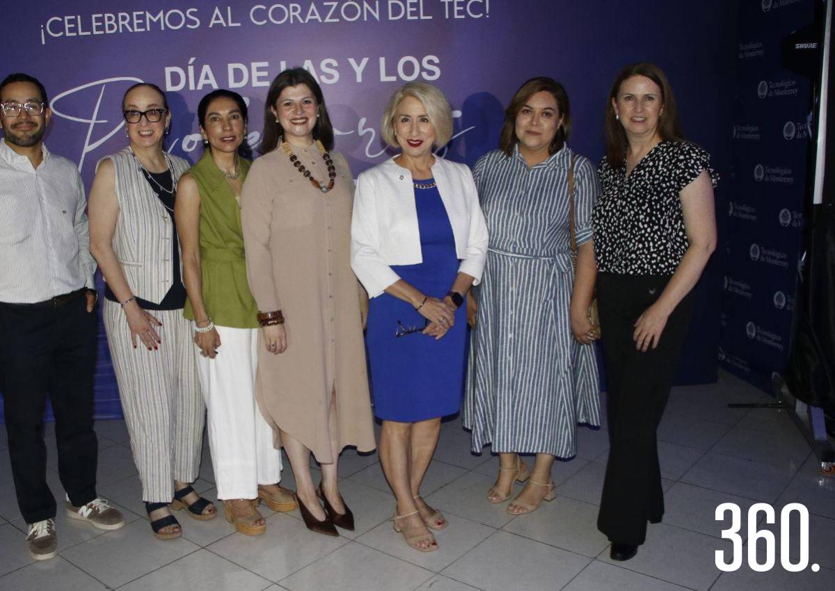 RECONOCE TEC A SUS MAESTROS