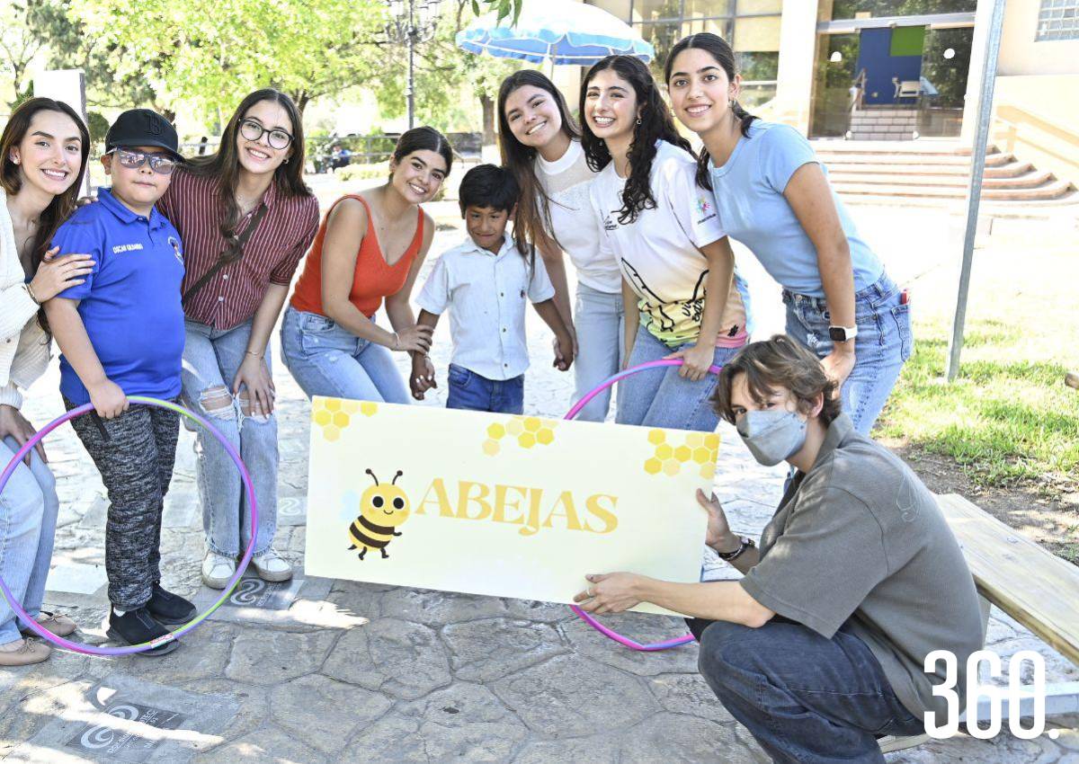 ORGANIZAN JORNADA PARA NIÑOS INVIDENTES