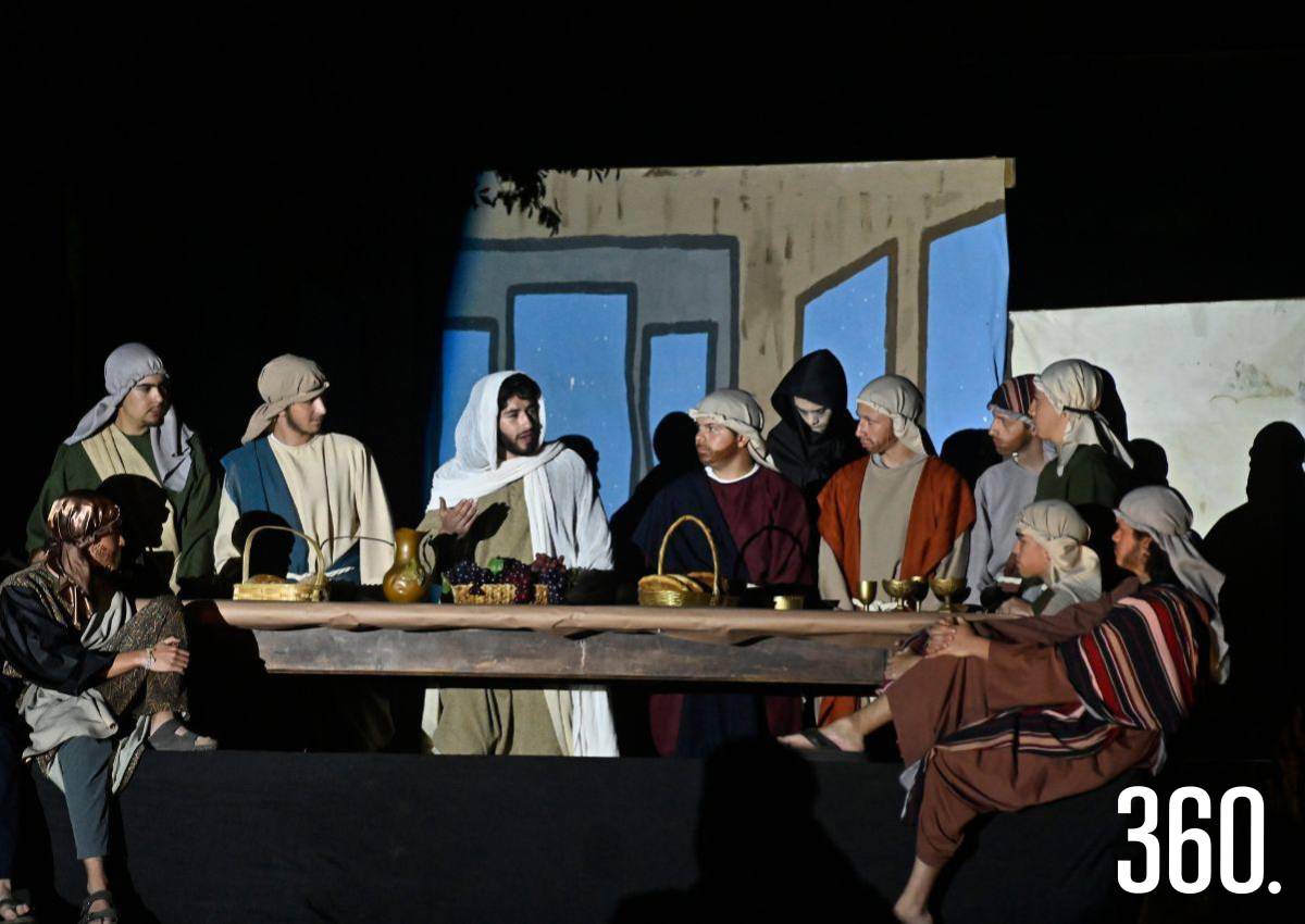 PARTICIPAN EN VIACRUCIS ALUMNOS DE CUMBRES INTERNATIONAL SCHOOL