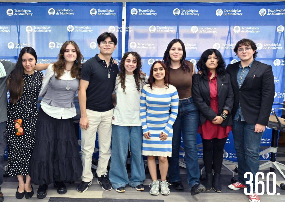 DA VOZ A JÓVENES POETAS DEL ITESM LA FERIA DEL LIBRO