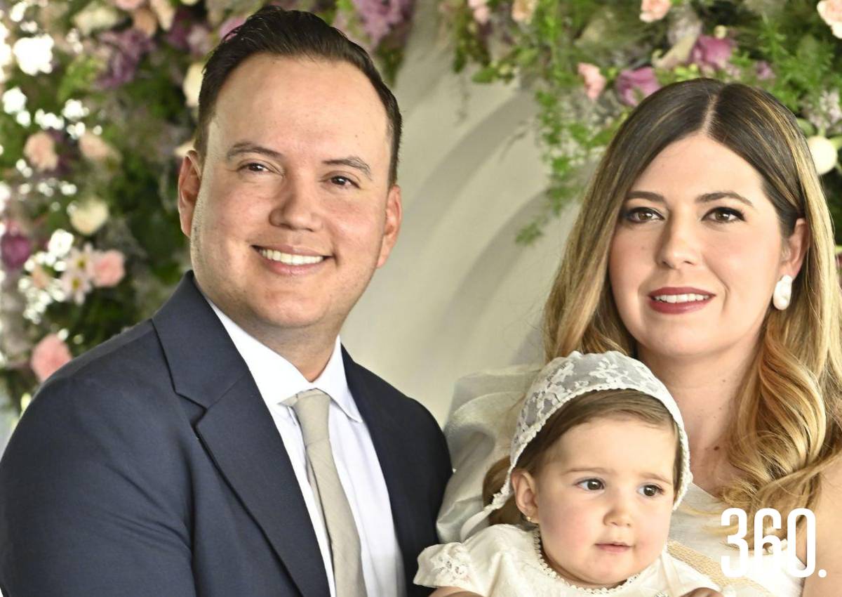 BAUTIZO DE VALENTINA RENDÓN PEART