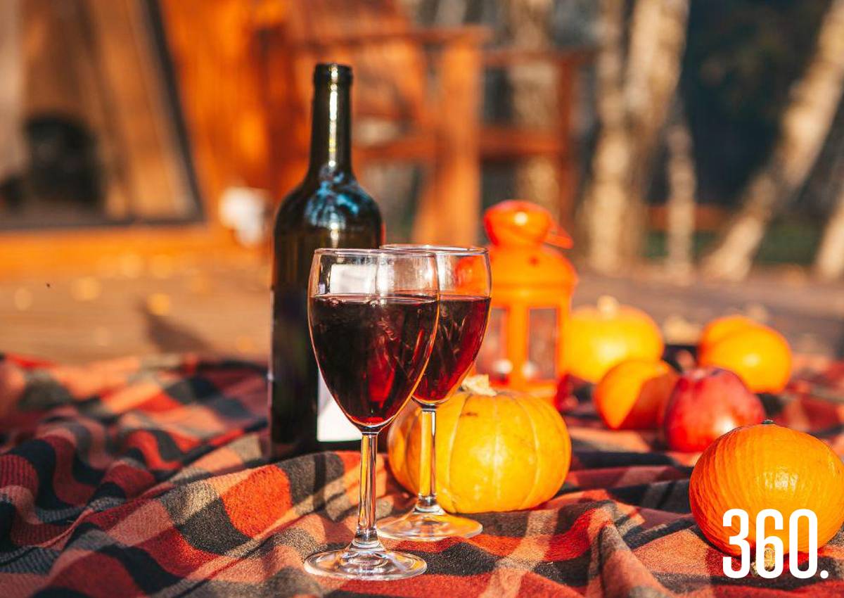 OCTUBRE Y SUS VINOS