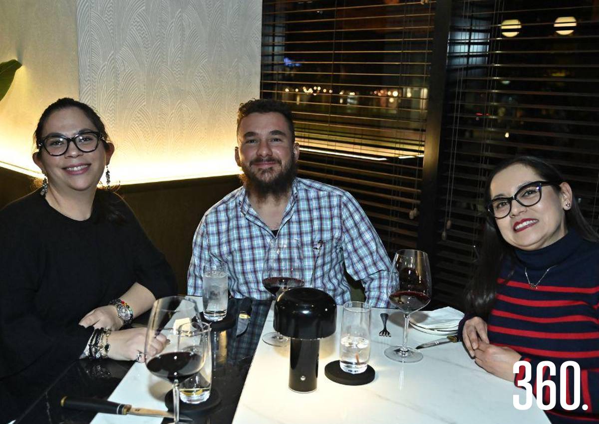 ASISTEN A CENA CON CAUSA ORGANIZADA EN COLABORACIÓN POR RESTAURANTE BRAVA Y VINOS DON LEO