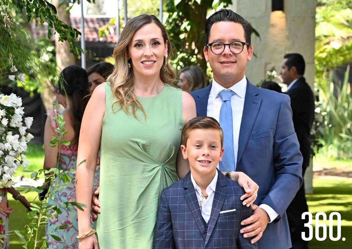 PRIMERA COMUNIÓN DE GERARDO GUAJARDO, ANDRÉS GUTIÉRREZ, MARIO ANDRÉS GONZÁLEZ Y RICKY DÁVILA