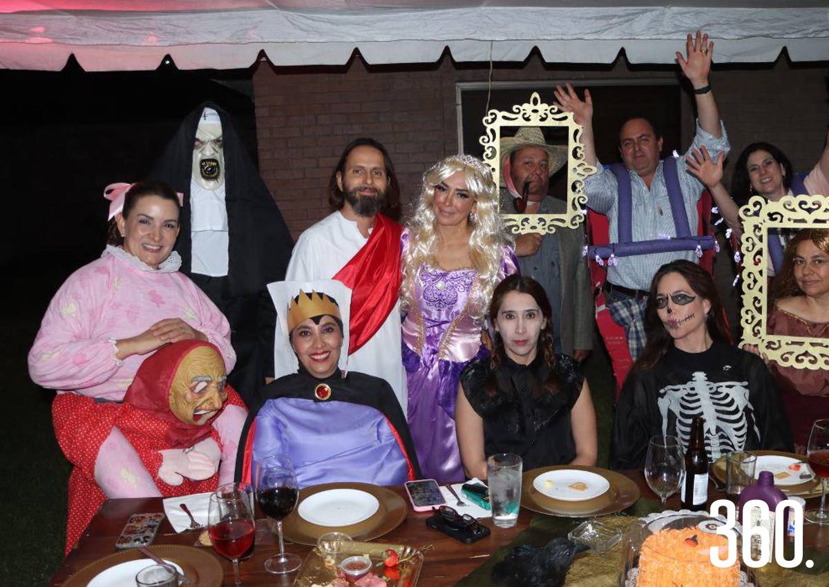 TINTADA SE DISFRAZA EN HALLOWEEN