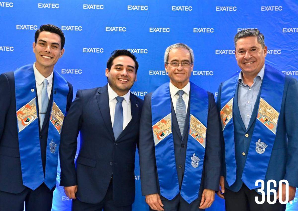 EGRESAN ESTUDIANTES DEL TEC DE MONTERREY