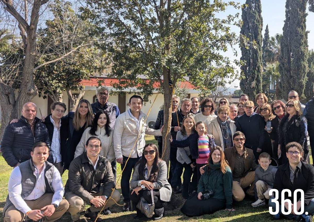 DON RAÚL MADRAZO DÁVILA CELEBRA 90 AÑOS CON UN EMOTIVO HOMENAJE FAMILIAR