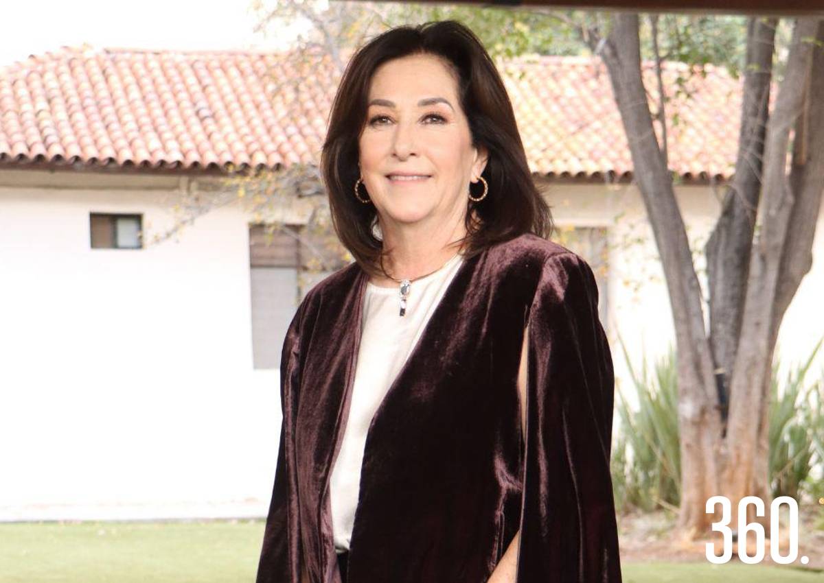 LOURDES BELAUSTEGUIGOITIA FESTEJA SU CUMPLEAÑOS