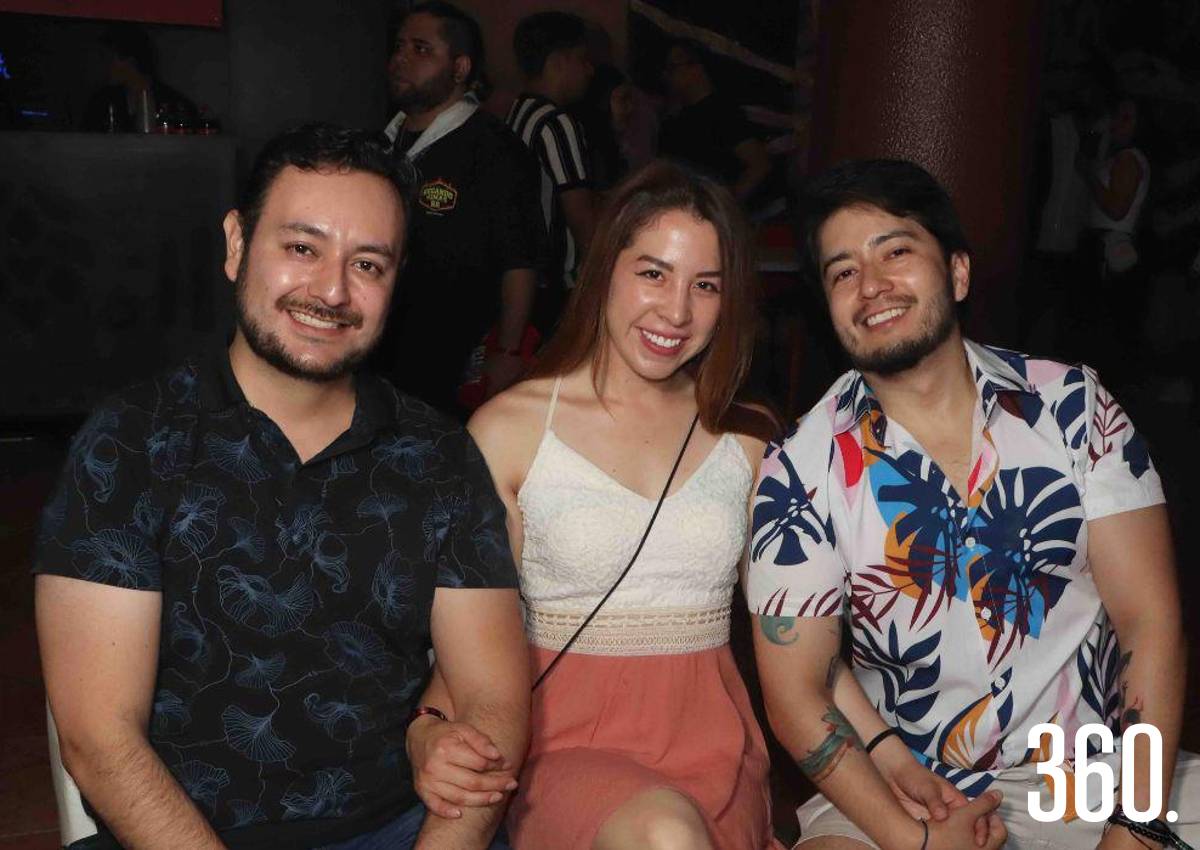 NOCHE DE MÚSICA EN MUDE AFTER DARK