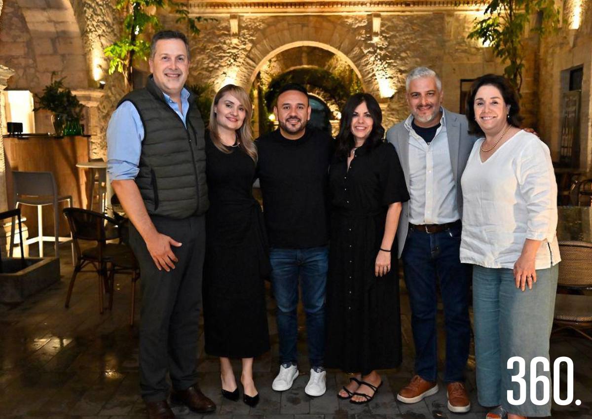 LLEVAN A CABO CATA DE TEQUILA EN LA GLORIA MESÓN