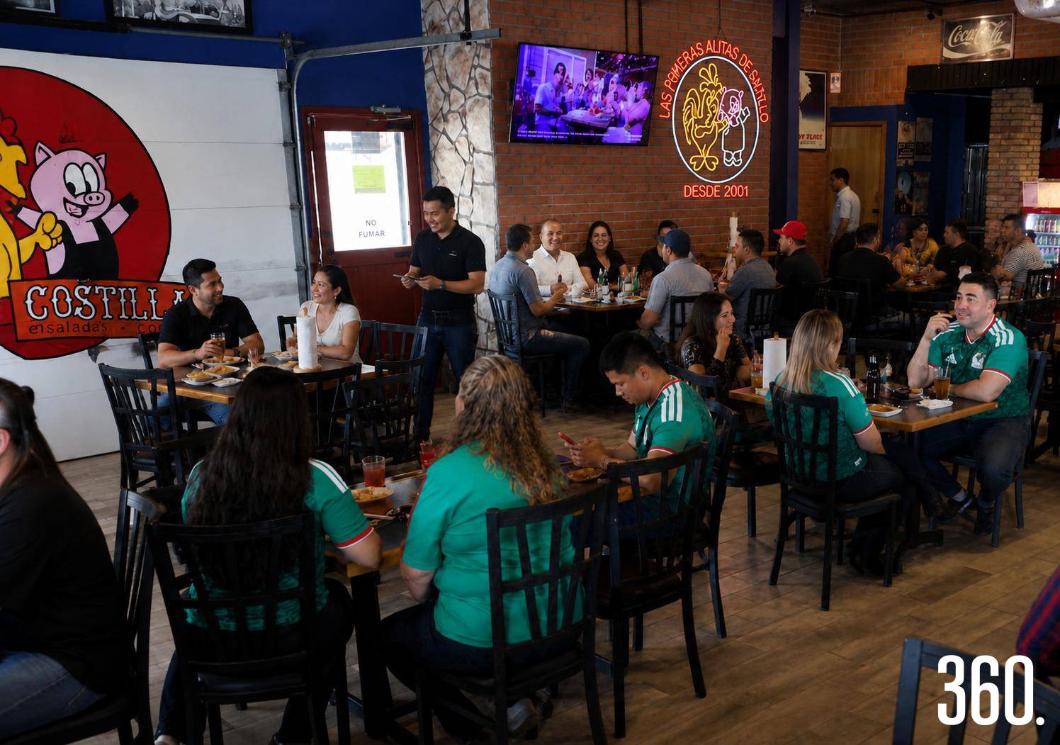 $!Alitas y Costillas celebra 25 años de trayectoria consolidada como una de las empresas restauranteras más reconocidas de la región.