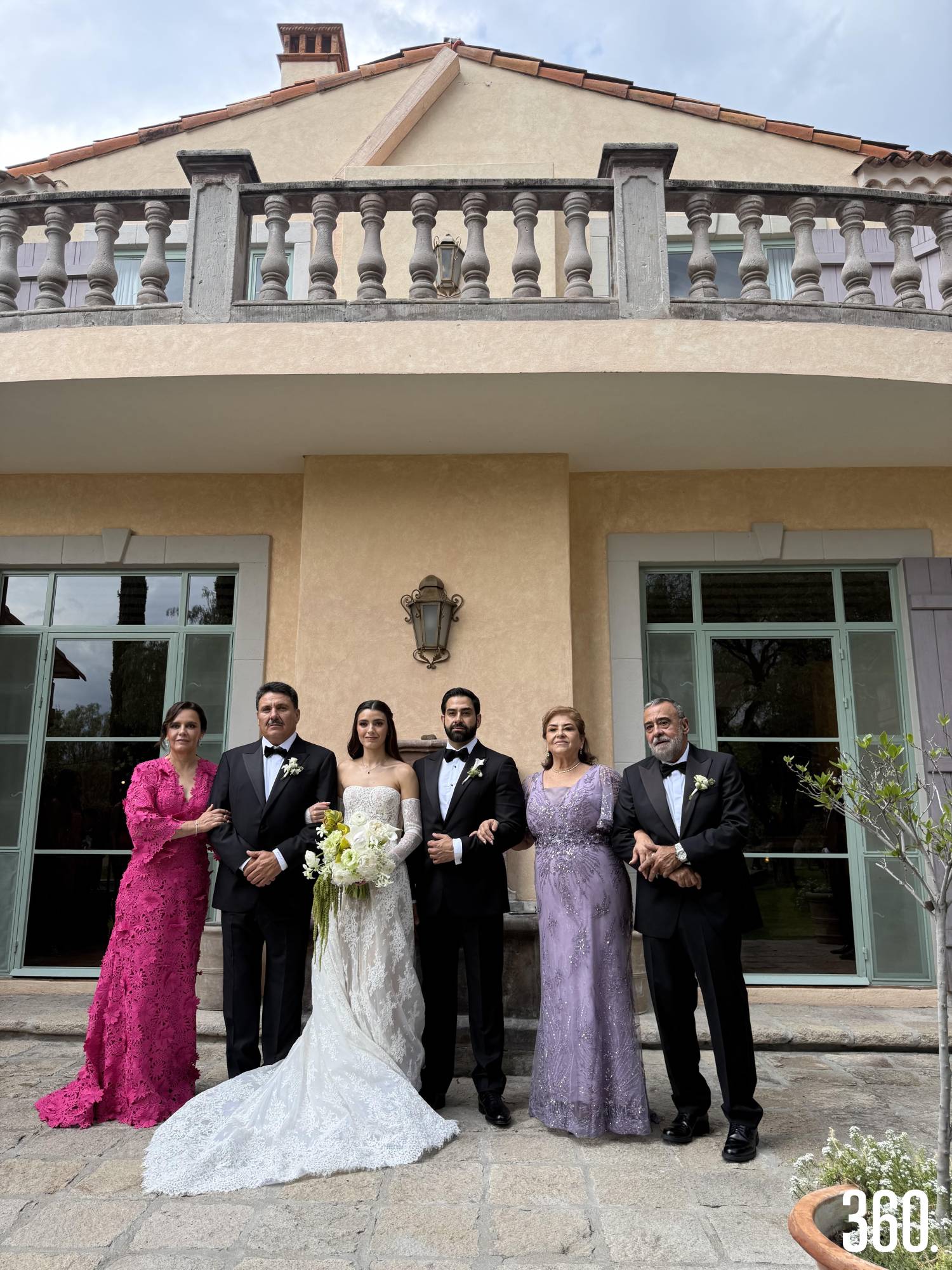 $!La pareja con sus padres, Alma Rosa Rodríguez, Manuel Alejandro Sánchez, María Elena Ortuño y José Cristóbal Rendón.