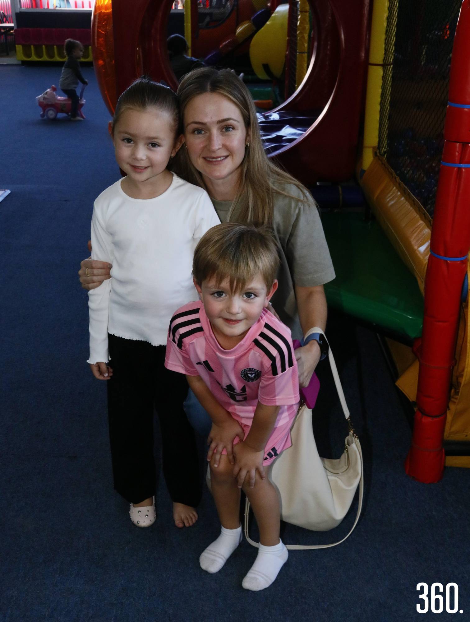 $!Andrea Arizpe con Olivia y Jesús María Ramón.