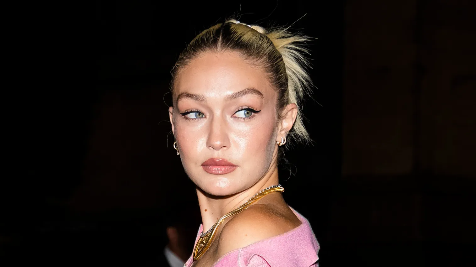 $!PASTA SPICY WHITE WINE DE GIGI HADID