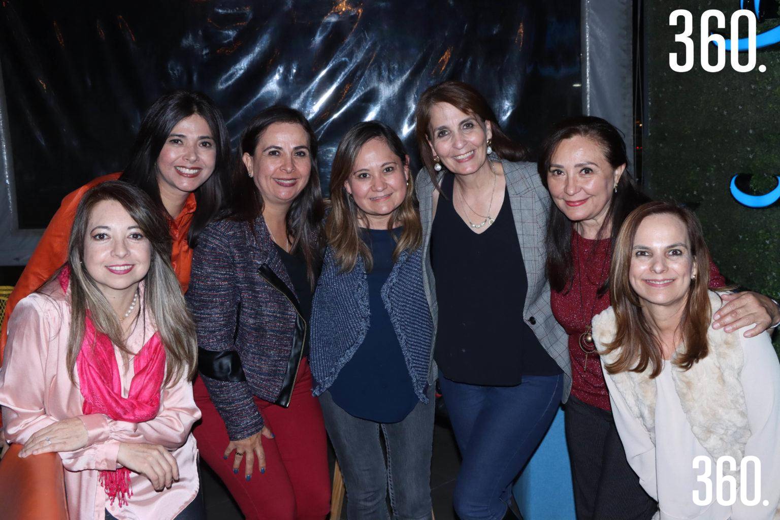$!Lili Martínez, Claudia Flores, Fabiola Aguirre, Liliana Guzmán, Paty y Silvia Cantú, y Tinis Barajas.