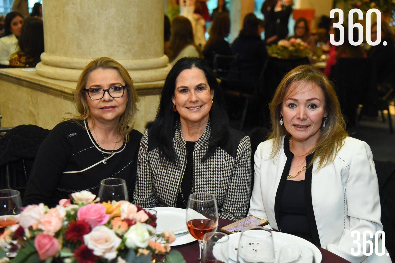 $!Magdalena Barrios, Rosa Martha Jimenez de López y Nena Díaz.