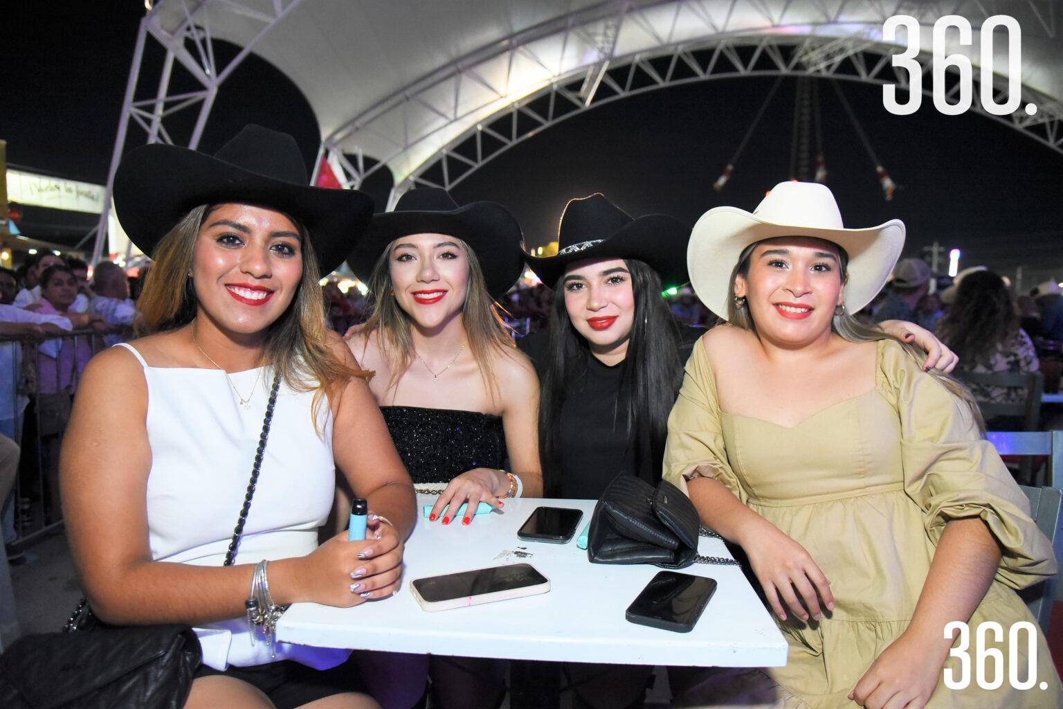 $!Citlali Cortez, Fatima Martínez, Katia Ortiz y Fer Barrera.