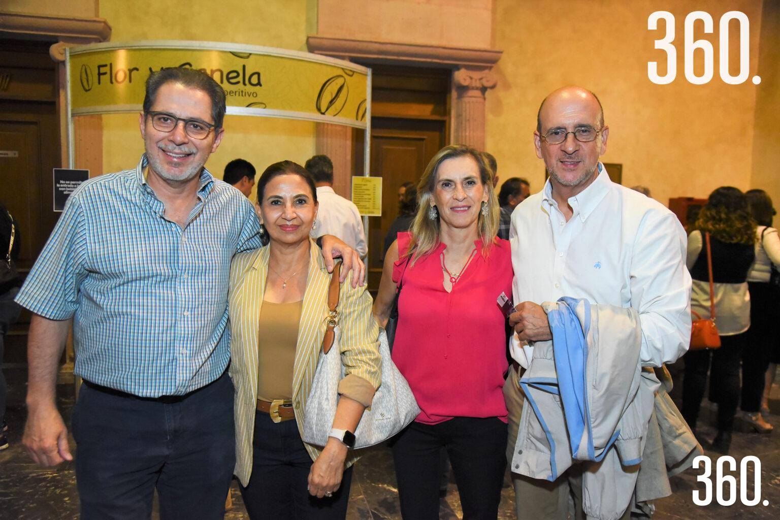 $!Roberto Treviño, Martha Treviño, Leticia Ferrer y Héctor Sepulveda.