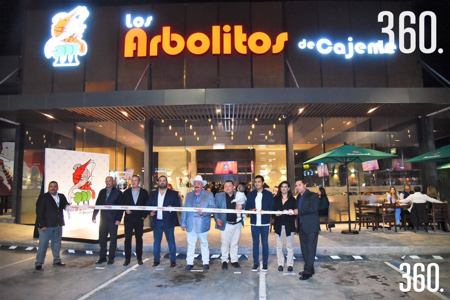 $!El corte de listón fue encabezado por su fundador don Diego Cota Cota.